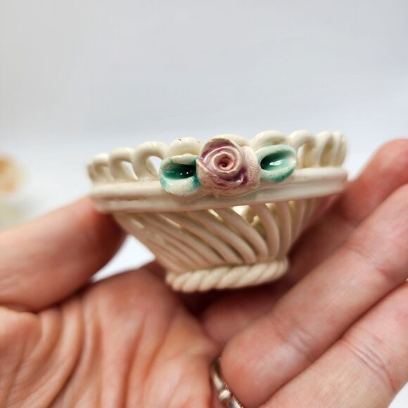 Vintage Set 4 Levante Lattice Baskets Pink Yellow Flower Made In Italy Porcelain - Picture 2 of 8